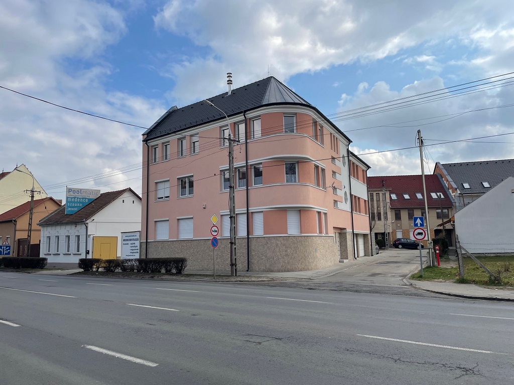 generálkivitelezés Kecskemét Margit krt